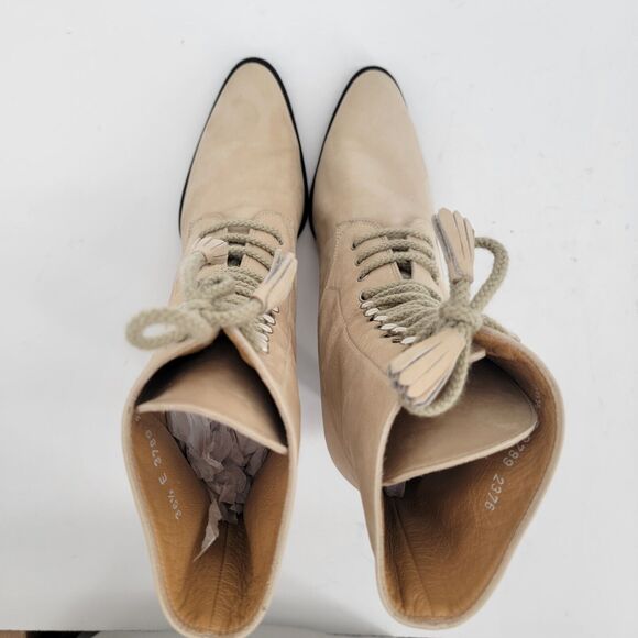 Moschino Size 6.5 Suede Leather Lace Up Bootie‎ Cream Ankle Boots Pointed Toe - Picture 5 of 12